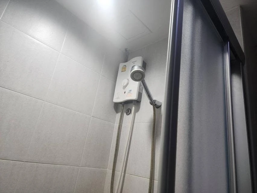Selling Lumpini Ville Onnut 46, 1 bedroom, 1 bathroom unit. Great location, fully furnished. What are you waiting for?
