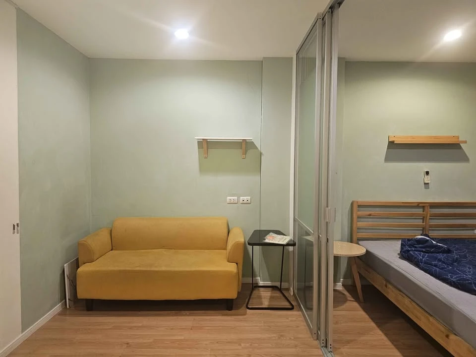 For sale Lumpini Ville On Nut 46, a nice room, good location, comes with complete furniture and appliances. Good like this, reserve now. images