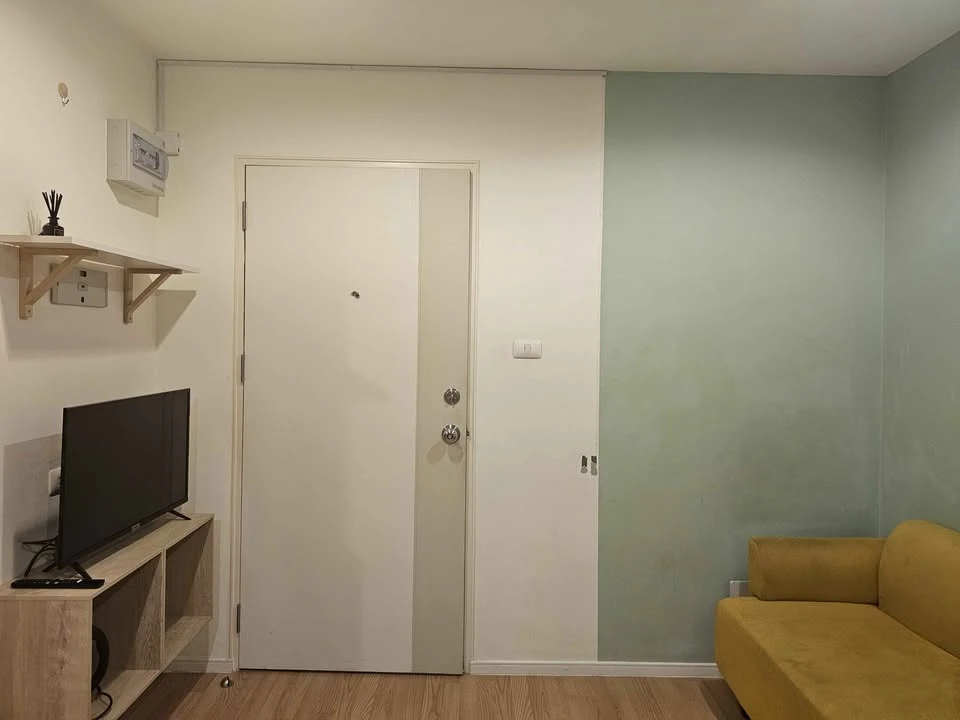 For sale Lumpini Ville On Nut 46, a nice room, good location, comes with complete furniture and appliances. Good like this, reserve now.
