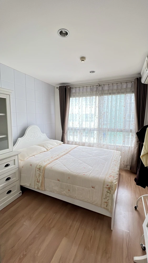 For sale Lumpini Ville On Nut 46, ready to move in, furnished, shady side, not exposed to the sun, cool room, garden view