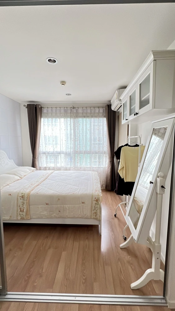 For sale Lumpini Ville On Nut 46, ready to move in, furnished, shady side, not exposed to the sun, cool room, garden view