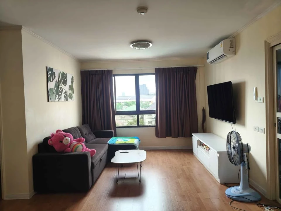 For sale: Lumpini Ville Phra Mae Maree–Sathorn, 6th floor, empty room, nice to live in. If interested, hurry and reserve now!