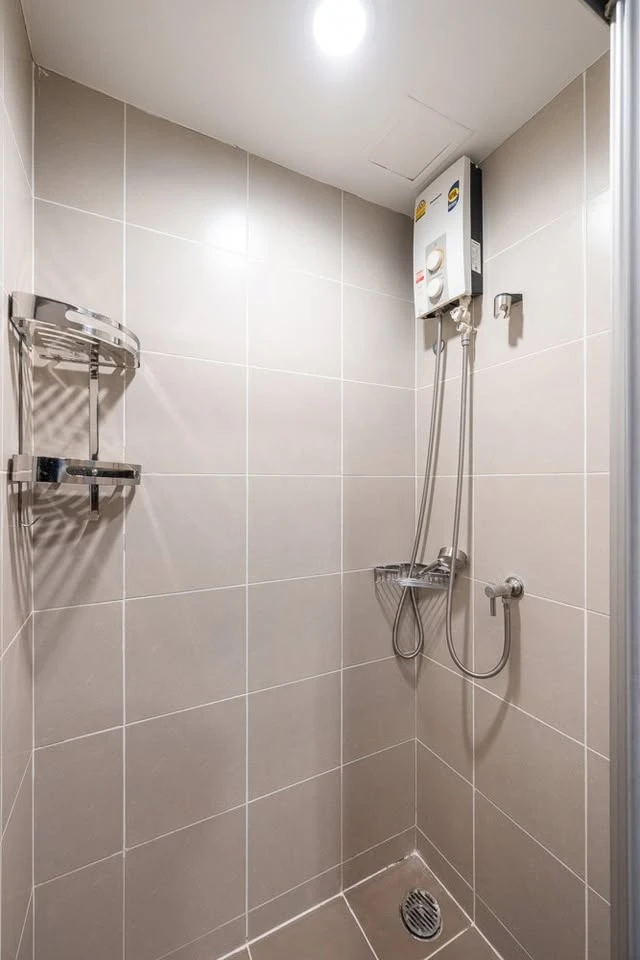 For Sale: Lumpini Ville Ramkhamhaeng 60/2. A well-sized, easy-to-maintain unit—ideal for those seeking an affordably priced condo in the Hua Mak–Bang