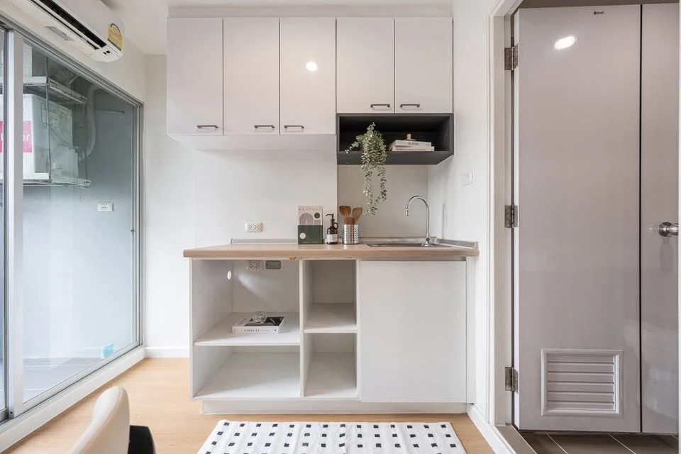 For Sale: Lumpini Ville Ramkhamhaeng 60/2. A well-sized, easy-to-maintain unit—ideal for those seeking an affordably priced condo in the Hua Mak–Bang