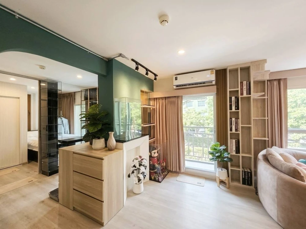 Selling Lumpini Ville Ratburana - Riverview, 2 combined units with large usable space and stunning, coordinated interior design. Don't miss out!