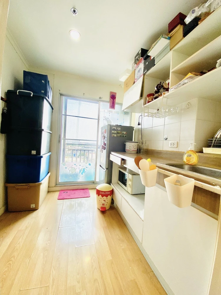 Selling a high-floor unit at Lumpini Ville Ratburana-Riverview. The unit is unfurnished but has a beautiful view. Book now!