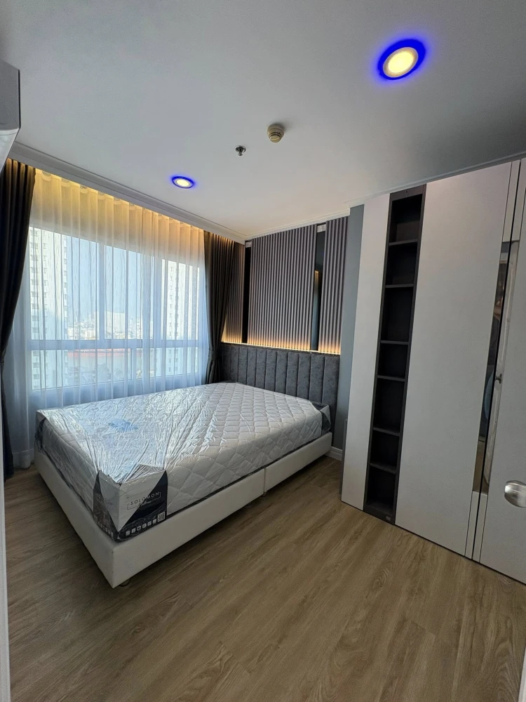 Selling a lovely condo at Lumpini Ville Ratburana-Riverview. It comes with high-quality built-in furniture. Don't miss out!