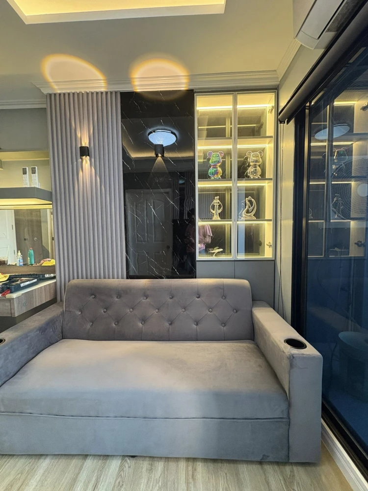 Selling a lovely condo at Lumpini Ville Ratburana-Riverview. It comes with high-quality built-in furniture. Don't miss out!