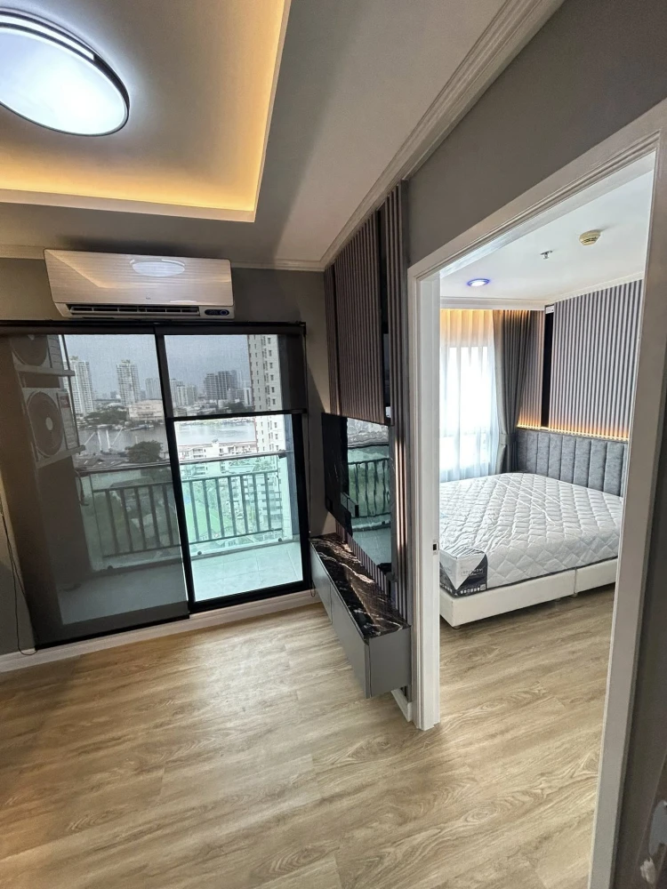 Selling a lovely condo at Lumpini Ville Ratburana-Riverview. It comes with high-quality built-in furniture. Don't miss out!