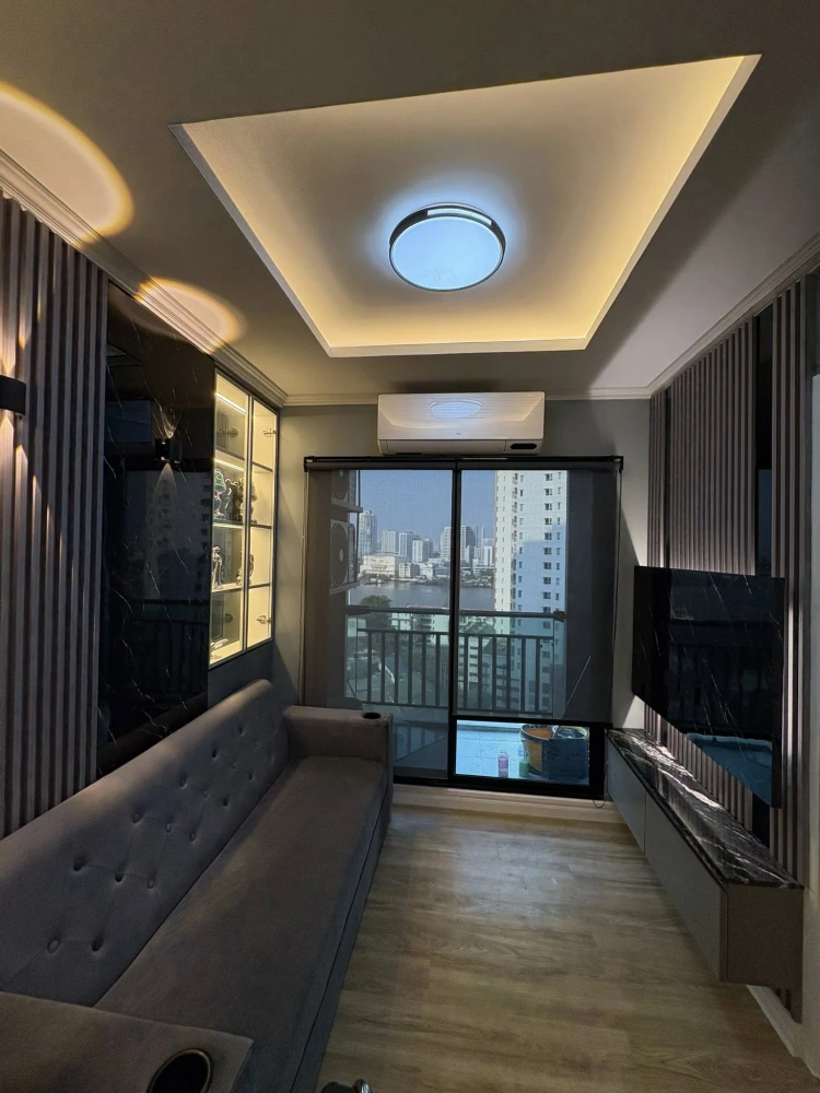 Selling a lovely condo at Lumpini Ville Ratburana-Riverview. It comes with high-quality built-in furniture. Don't miss out!