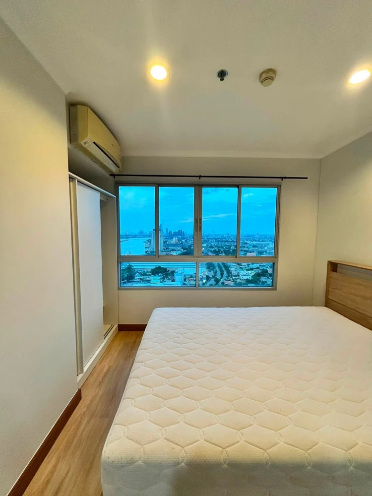 Selling a lovely condo at Lumpini Ville Ratburana-Riverview. Fully furnished with beautiful river views. Book now!
