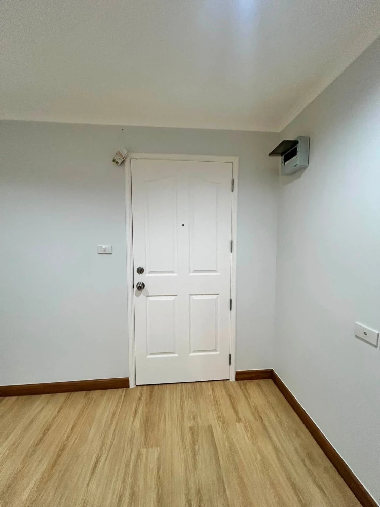 Selling a lovely condo at Lumpini Ville Ratburana-Riverview. Fully furnished with beautiful river views. Book now!