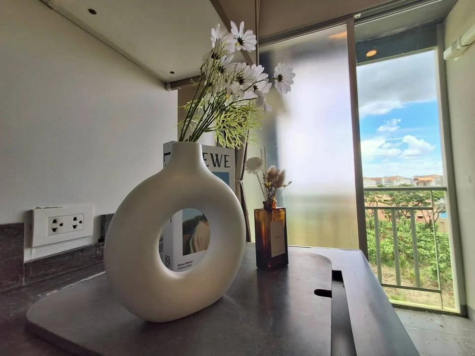 Selling a corner unit at Lumpini Ville Ratchaphruek-Bangwaek. Quiet area, great location, complete amenities. Book now!