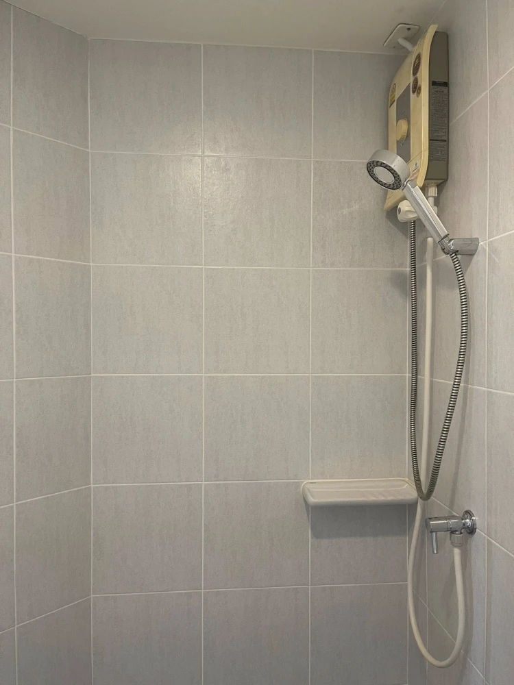 Selling a corner unit at Lumpini Ville Ratchaphruek-Bangwaek, offering privacy. Features high-quality wallpaper and is fully furnished. Don't miss out