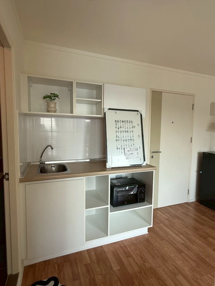 Selling two comfortable apartments at Lumpini Ville Sukhumvit 76 - Bearing Station, 8th floor, fully furnished. Book now!