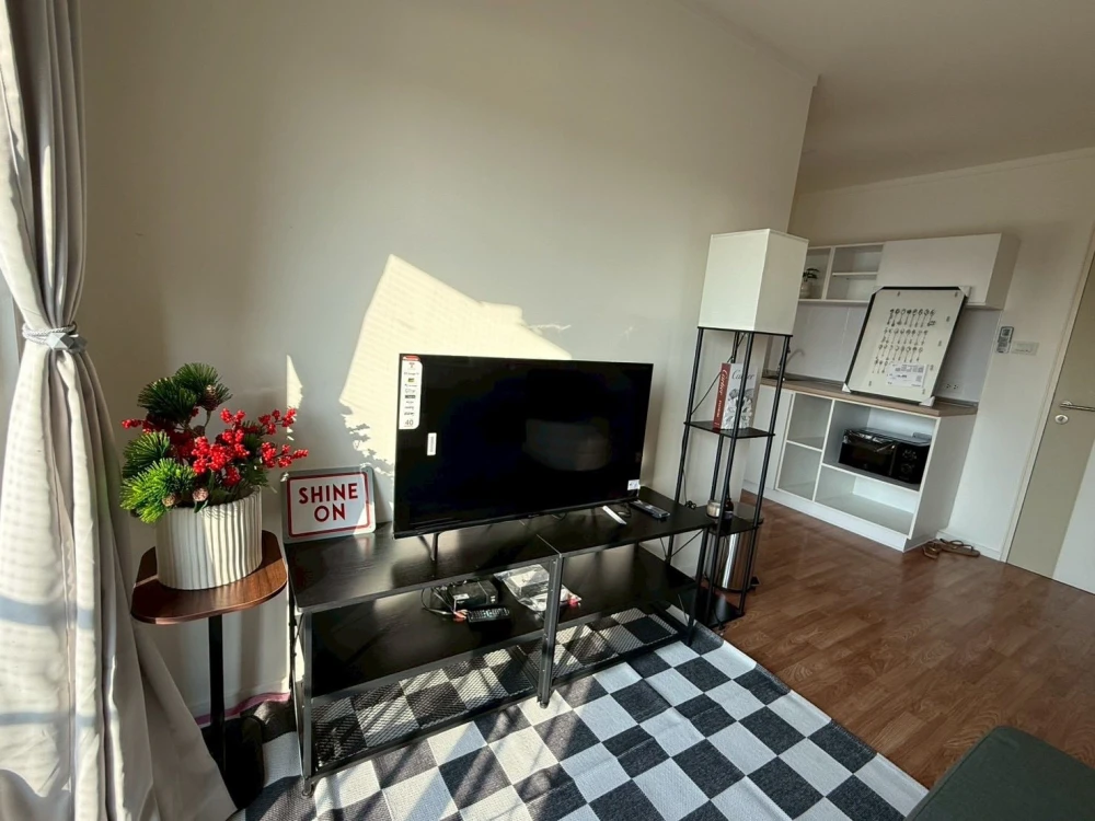 Selling two comfortable apartments at Lumpini Ville Sukhumvit 76 - Bearing Station, 8th floor, fully furnished. Book now!