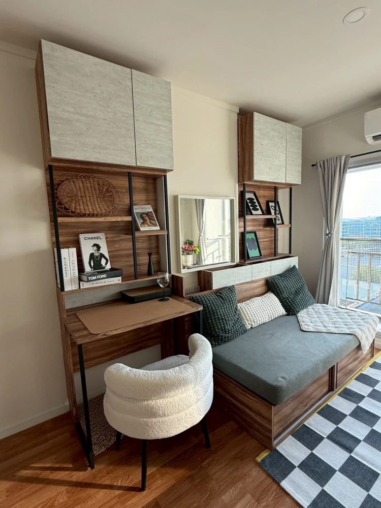 Selling two comfortable apartments at Lumpini Ville Sukhumvit 76 - Bearing Station, 8th floor, fully furnished. Book now!