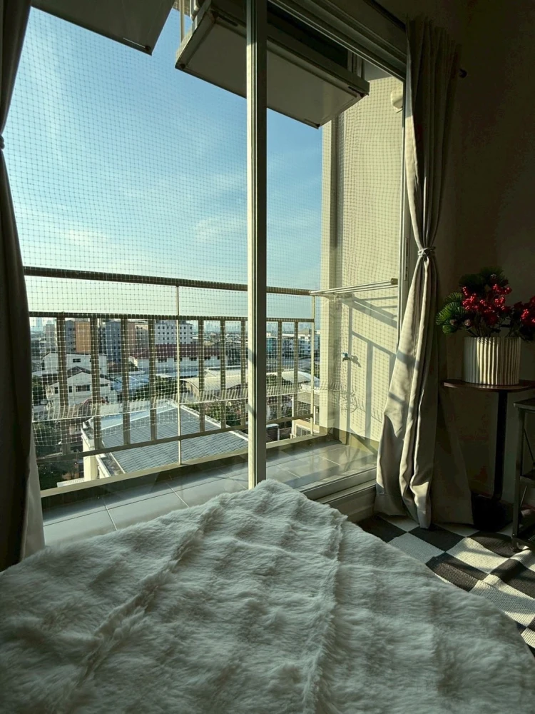 Selling two comfortable apartments at Lumpini Ville Sukhumvit 76 - Bearing Station, 8th floor, fully furnished. Book now!