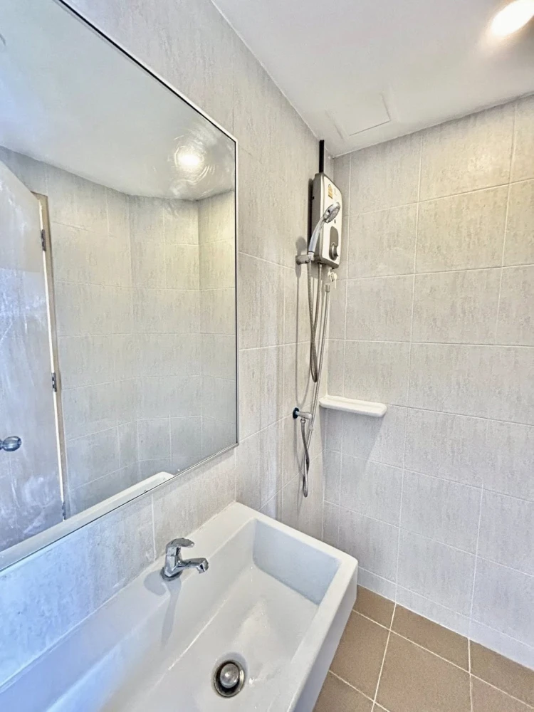 Selling Lumpini Ville Sukhumvit 76 – Bearing Station, 1 bedroom, 1 bathroom, fully furnished. Book now!