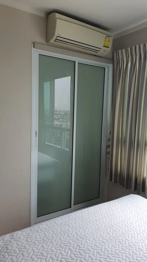 Selling a fully furnished 10th-floor unit at Lumpini Ville Sukhumvit 77. Book now! (Limited time offer!)