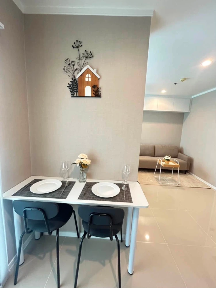 Selling Lumpini Ville Naklua - Wongamat, Building B, 7th floor, fully furnished. Don't miss out!