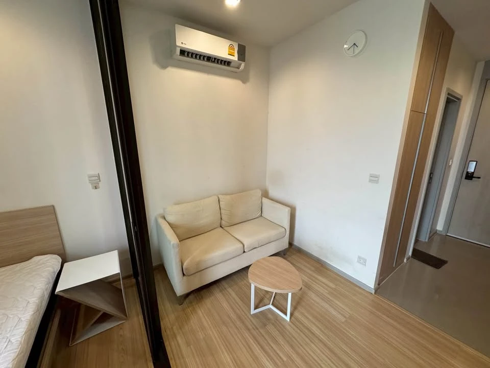 For sale:rent M Jatujak, 32nd floor, very high, beautiful view, good atmosphere, ready to move in!