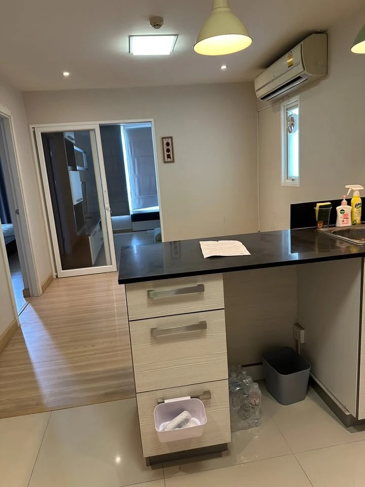 For sale: M Society Condominium, 2 bedrooms, 1 bathroom, 22nd floor, highest floor, fully furnished, don't miss out.