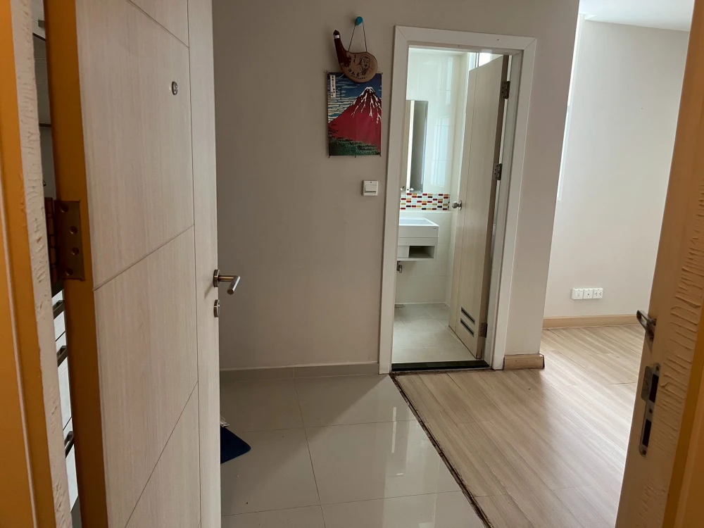 For sale: M Society Condominium, spacious room, lots of usable space, good location. If you're slow, you'll miss out.