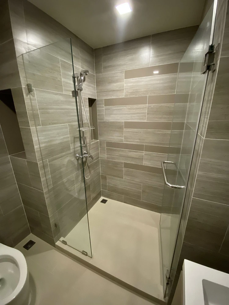Selling Maestro 03 Ratchada - Rama 9. A comfortable unit with complete amenities. Located on a low floor with well-defined rooms. Book now, don't miss