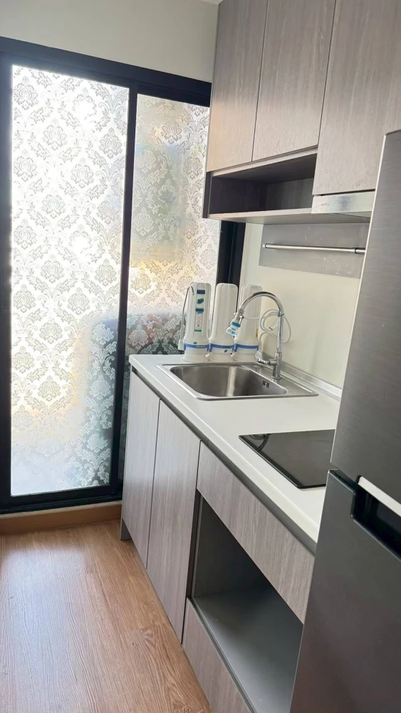 Selling Magnix Ramintra 21, 1 bedroom, 1 bathroom, fully furnished. Great location, convenient transportation. Don't miss out!