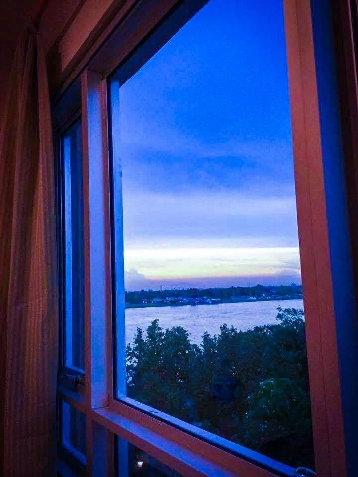 Selling a 5th-floor unit at Manor Sanambinnam. Excellent location with Chao Phraya River view and convenient transportation. Don't miss out!