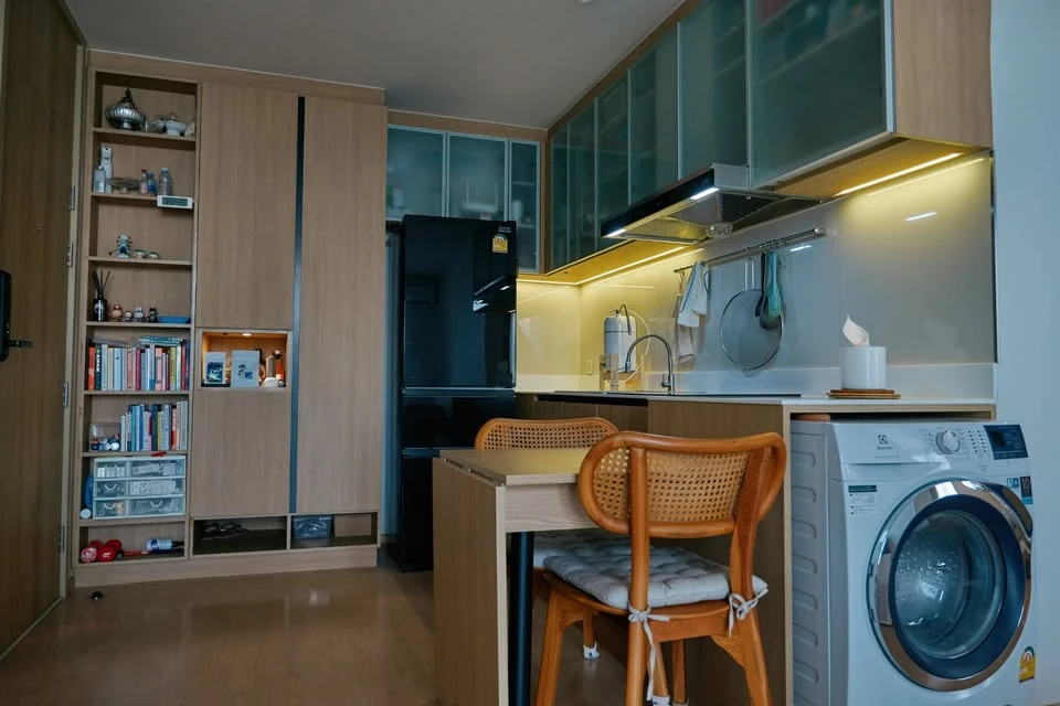 For sale: Maru Ladprao 15, 2 bedrooms, 1 bathroom, 16th floor, fully furnished, reserve now before it's too late.
