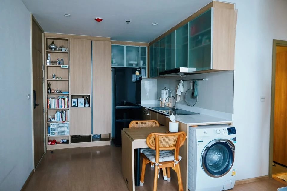 For sale: Maru Ladprao 15, 2 bedrooms, 1 bathroom, 16th floor, fully furnished, reserve now before it's too late.