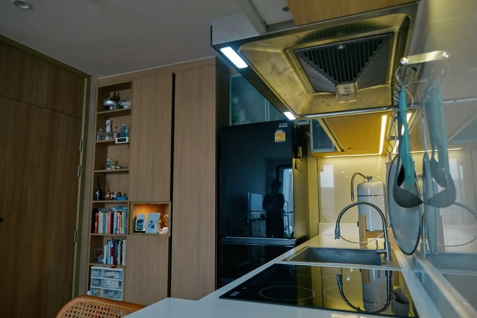 For sale: Maru Ladprao 15, 2 bedrooms, 1 bathroom, 16th floor, fully furnished, reserve now before it's too late.