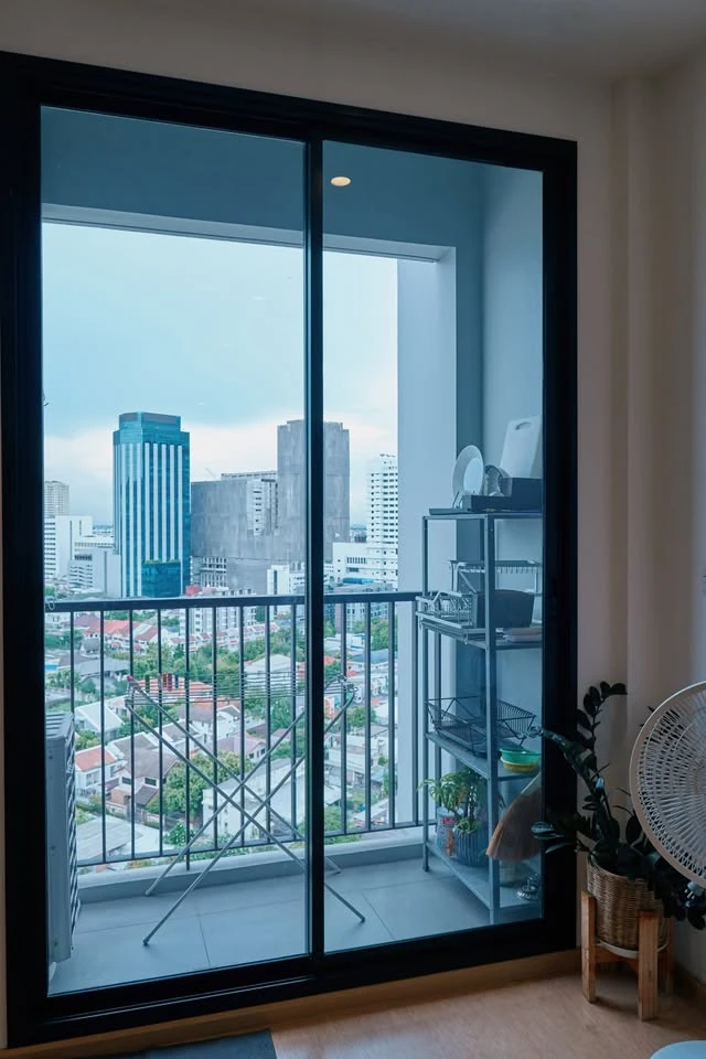 For sale: Maru Ladprao 15, 2 bedrooms, 1 bathroom, 16th floor, fully furnished, reserve now before it's too late.