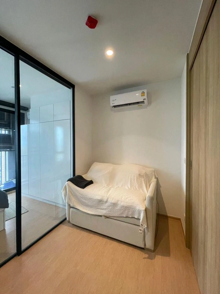 For sale: Maru Ladprao 15 comes with complete decorations. Interested in owning one? Hurry and reserve now!