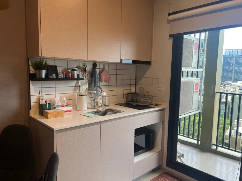 Selling Metris Ladprao, 2 bedrooms, north facing, unobstructed view, fully furnished. Book now!