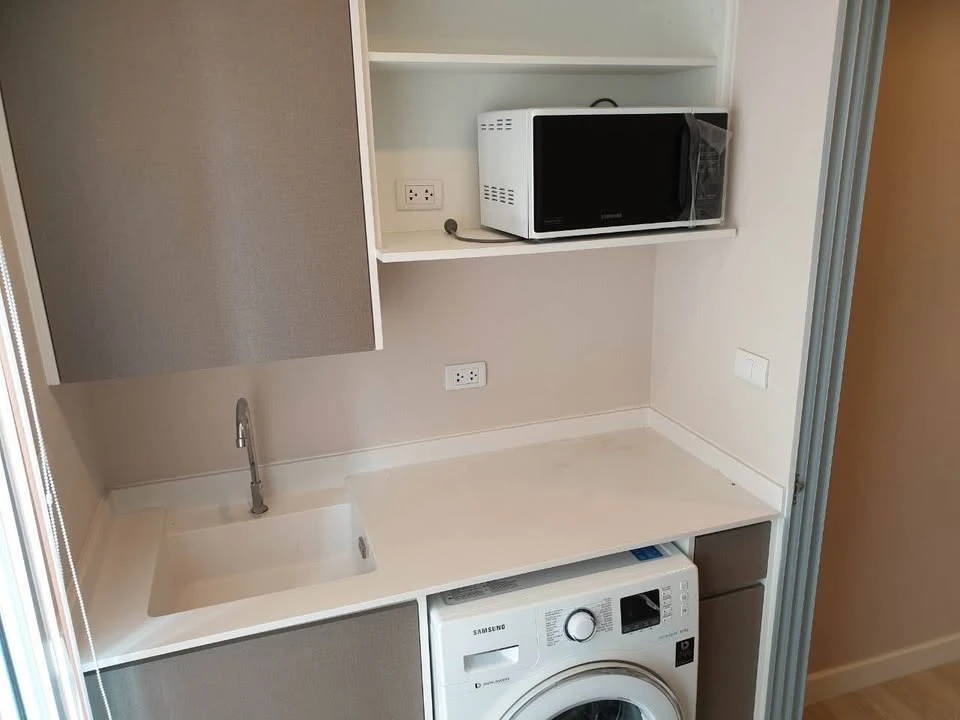 For sale: Metro Luxe Kaset, 1 bedroom, 1 bathroom, decorated in a controlled tone, comes with a complete set of furniture, reserve now.