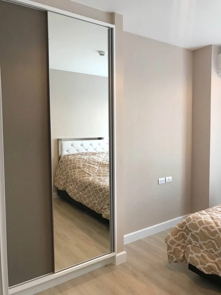 For sale: Metro Luxe Kaset, 1 bedroom, 1 bathroom, decorated in a controlled tone, comes with a complete set of furniture, reserve now.