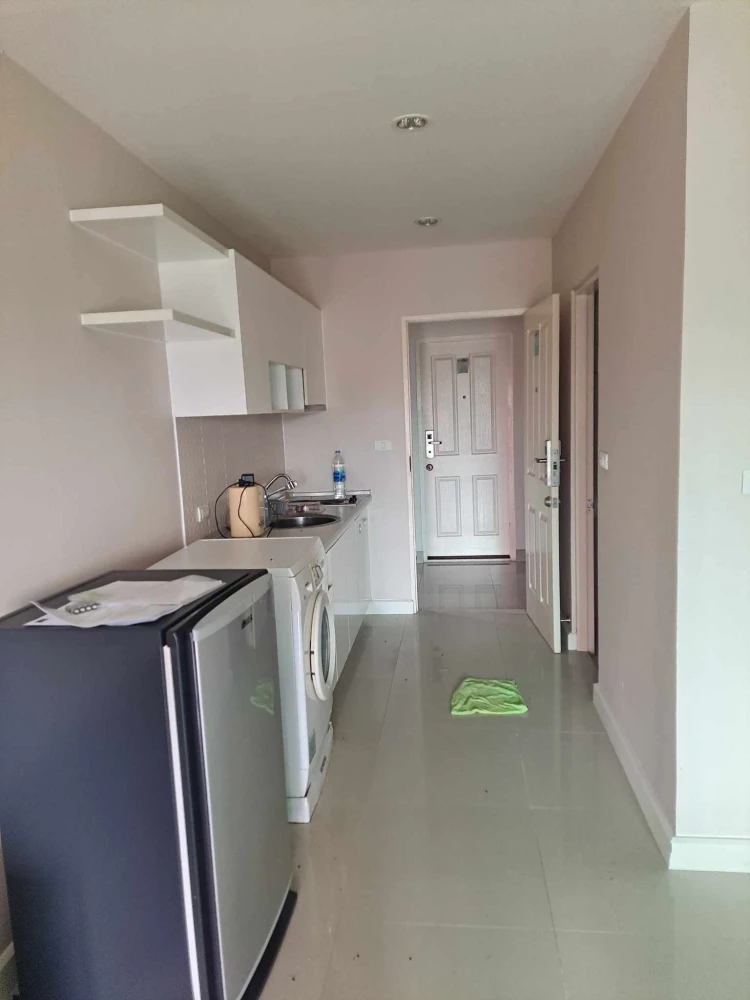 Selling Metro Park Sathorn, 5th floor. Beautiful view, bright and airy, fully furnished, ready to move in. Book now!