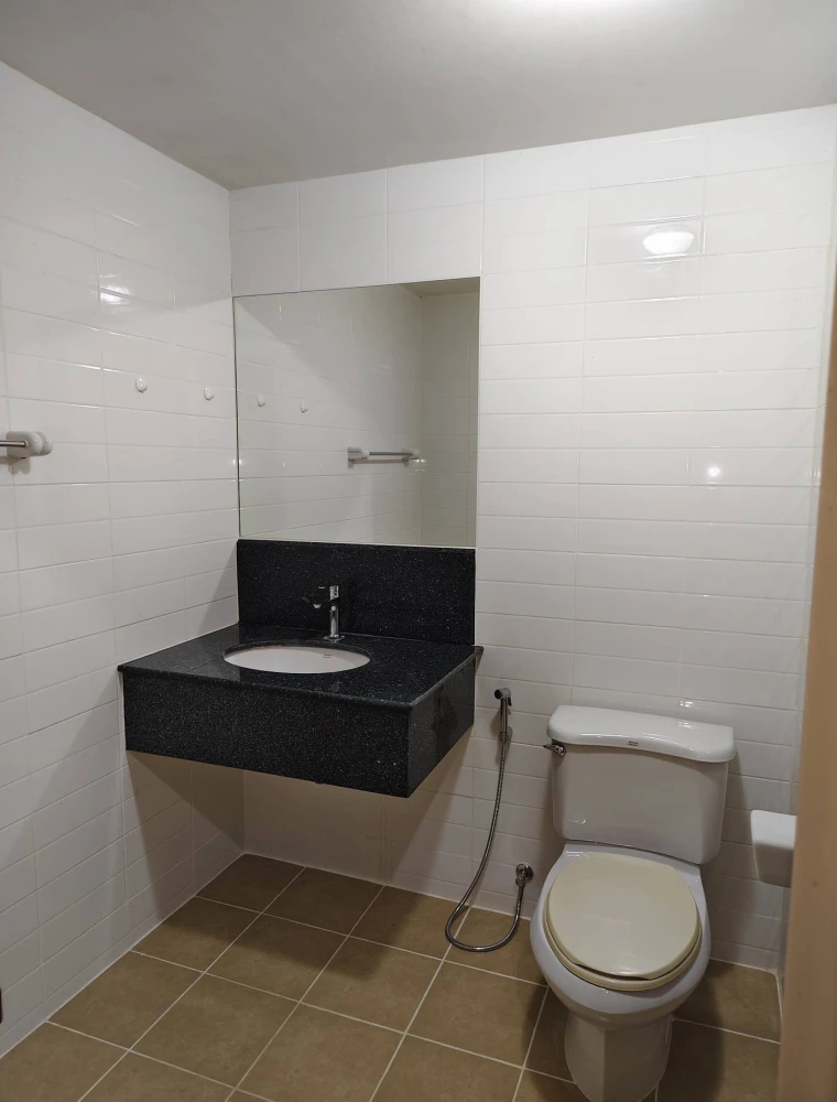 Selling spacious and comfortable apartments at Metro Park Sathorn, fully furnished. Book now!
