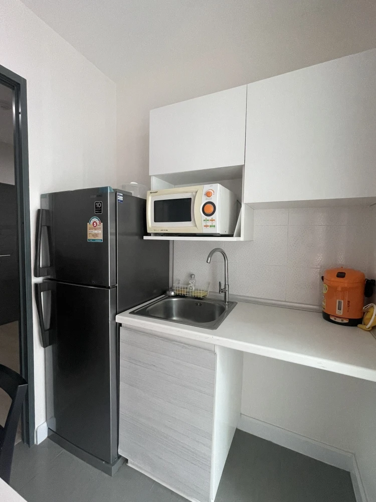 ขาย Metro Sky Prachachuen ห้องน่าอยู่ มาพร้อมเฟอร์และเครื่องใช้ไฟฟ้าครบครัน รีบจองเลย