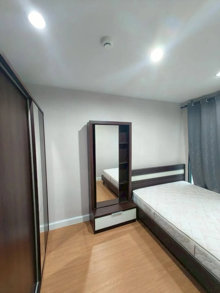 Selling Metro Sky Ratchada 1-bedroom, 1-bathroom unit. Fully furnished. Great location. Convenient transportation. Book now!