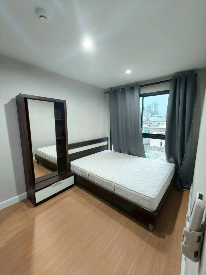Selling Metro Sky Ratchada 1-bedroom, 1-bathroom unit. Fully furnished. Great location. Convenient transportation. Book now!