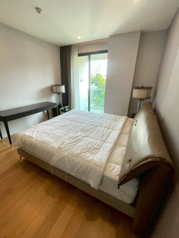 Selling MIELER Sukhumvit 40, fully furnished unit. Spacious and comfortable, perfect for families. Book now!