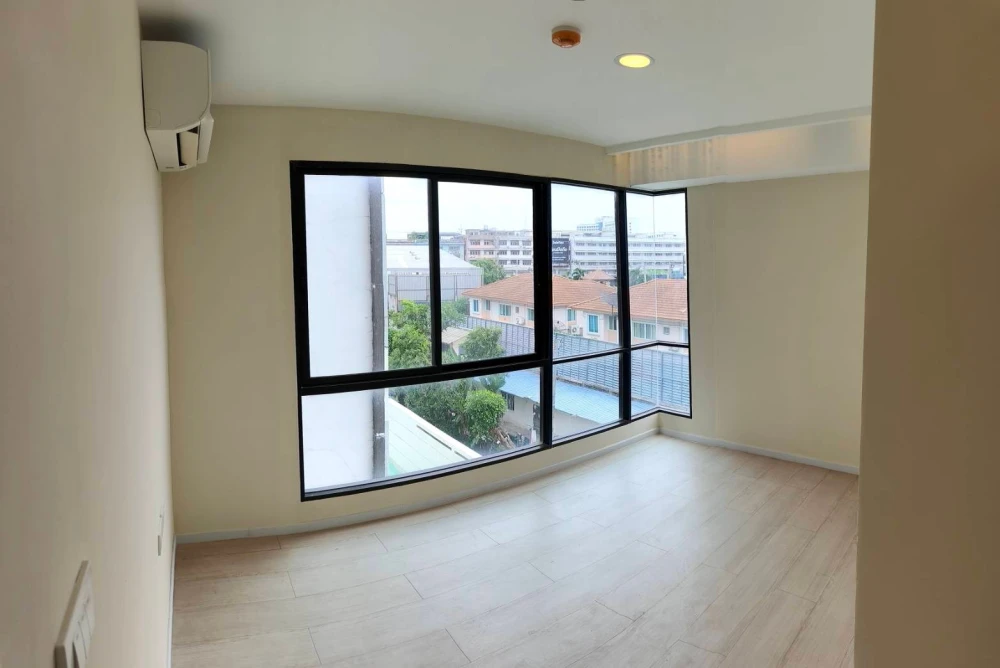 For sale: Modern condo at The Forest Rama 2-Eakchai, 4th floor. Unfurnished unit—a great place to live. Book now! images
