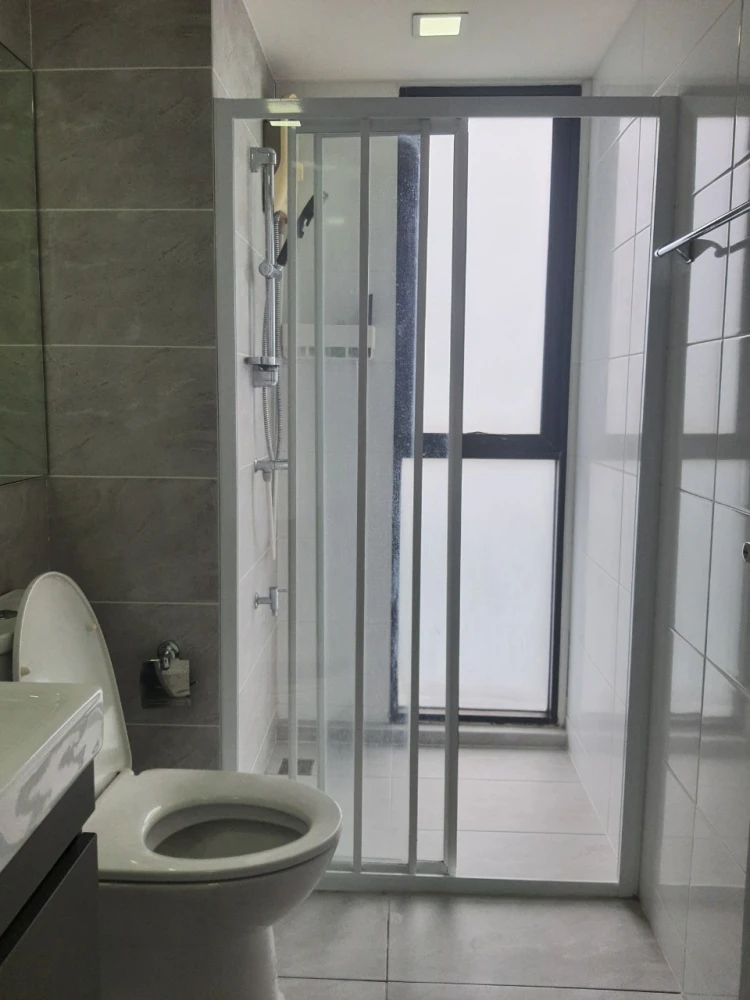 For sale: MODIZ Ratchada 32, corner room, top floor, open view, no buildings blocking the view, fully furnished condo, ready to move in.
