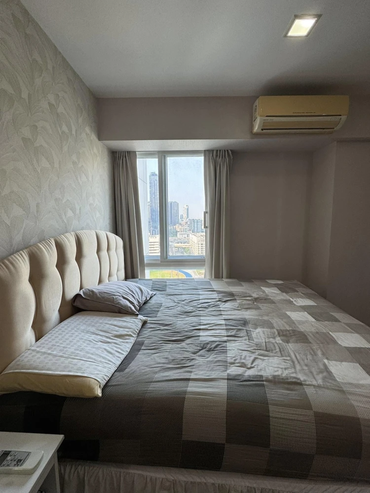 For sale: My Resort Bangkok, 2 bedrooms, 1 bathroom, fully furnished, city view, wallpaper throughout the room, don't miss out.