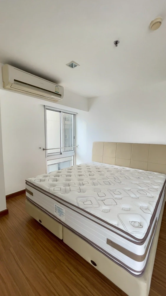 Selling a ready-to-move-in, high-floor unit at My Resort Bangkok. Fully furnished with complete amenities. Spacious and comfortable. Book now!