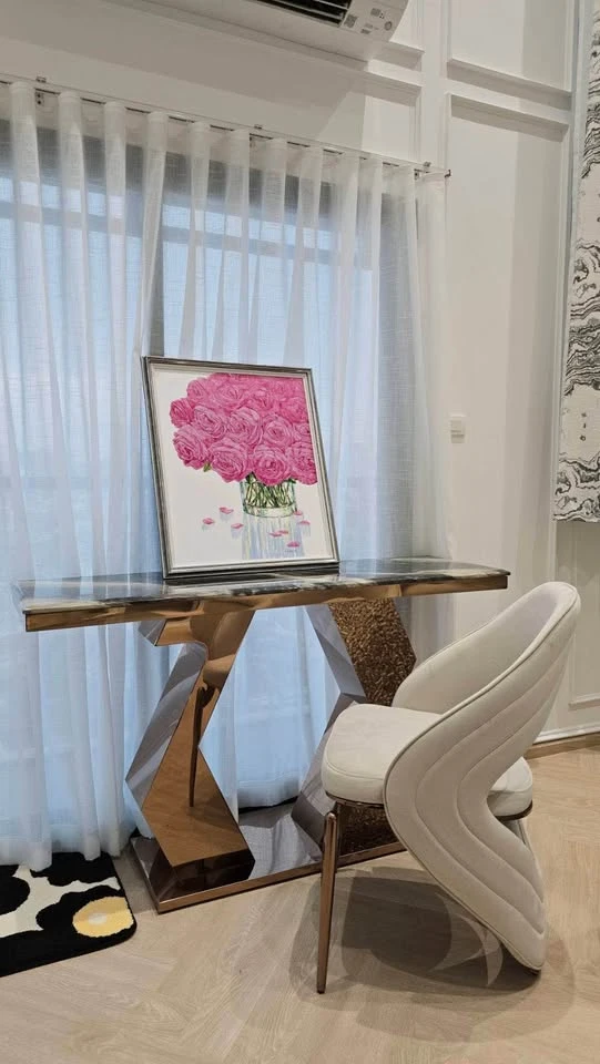 For sale: Na Reva Charoen Nakhon Loft room, high ceiling, airy, fully furnished, quality selected items, reserve now.